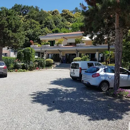 De Santi 3* Кандия-Канавесе